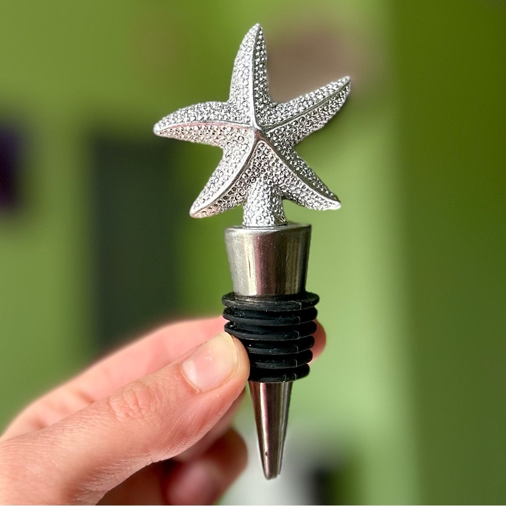❌SOLD Coastal Starfish Wine Bottle Silver Wine Stopper Decorative Piece